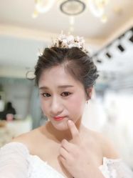 -雪莉美妆婚纱馆