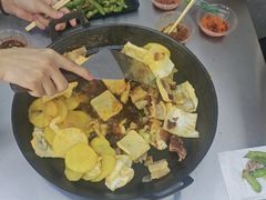 -凉都青瓦房烙锅(清镇中环国际店)