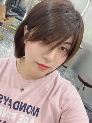 -Tloml salon