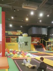 -蹦蹦跳跳(新奥购物中心店)