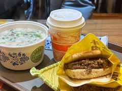 -穆得·老周家牛肉烧饼(普利街店)