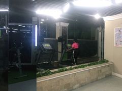 -贝菲特游泳健身(徐泾店)