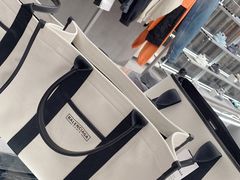 -BALENCIAGA(恒隆广场店)