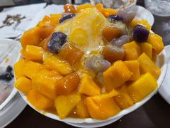 芒果芋圆牛奶绵绵冰-水牛奶皇后糖水铺
