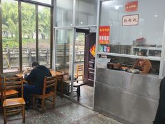 大堂-路口村义和米粉店