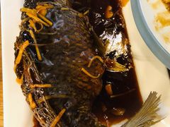 罾蹦鲤鱼-陈傻子餐厅(世纪都会店)