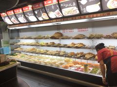 面包甜点陈列柜-馋虫重庆火锅(玉林南街店)