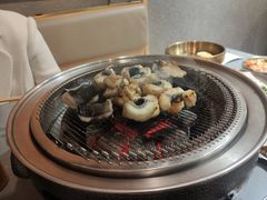 -围炉肉舍•炭烤活鳗•丹东海鲜烤肉(步行街店)