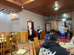 -东巴谷野生菌火锅餐厅