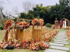 -老房子金沙元年川菜食府·草坪婚礼(毗河店)