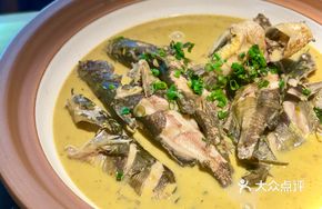 Stewed Yellow Duck Bone with Soft-Boiled Eggs