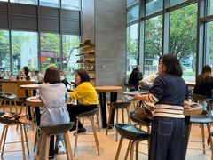 -星巴克臻选(杭州嘉里中心1F店)