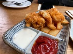 英式炸鱼配宽薯-HELLO 27 意面·沙拉·帕尼尼