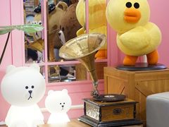 -LINE FRIENDS Garosu-gil Flagship Store