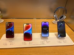 -Apple零售店(华贸购物中心店)