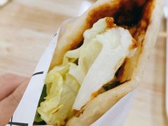 炉烤鸡蛋灌饼-路边摊胡同里(星城商厦店)