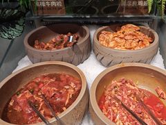 -金滏山·烤肉海鲜火锅自助(襄阳万达店)