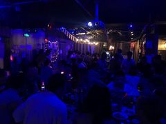 -Mx.cocktail bar