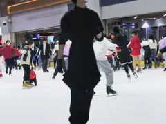-正佳冰河湾真冰滑冰场