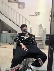 -SIX Hair Consultant