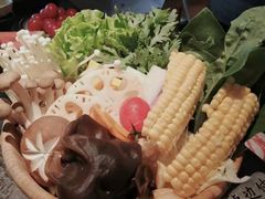 -湊湊火锅·茶憩(新中关购物中心店)