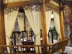 -万重锦·人文川菜馆(骡马市店)