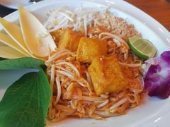 豆腐炒粿条-Chom Cafe and Restaurant