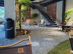 -J Create城市露营咖啡·简餐·宠物(上海动物园店)