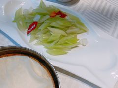 -湖庭壹品鸭王·传统北京烤鸭·别墅私房菜·庭院宵夜(江宁店)