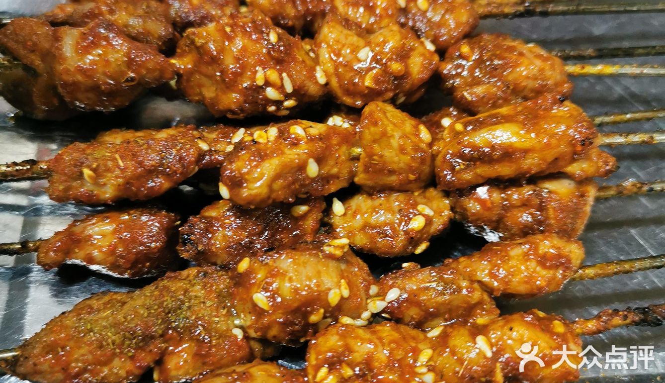 味道有点类似新疆炒米粉坑锅羊肉 青稞醪糟