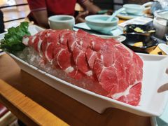 -洪氏嗨捞·广东猪肚鸡·椰子鸡火锅(西咸万象城店)