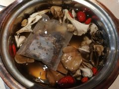 -一叶一世界·素食餐厅(锦华万达店)