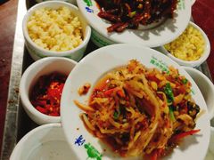 -朝伟清真铜瓢牛肉馆(三十年老·店)