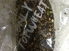 高纤坚果乳酪-研麦家面包(亚泰华府店)