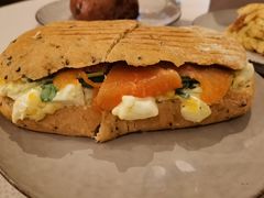 烟熏三文鱼鸡蛋色拉三明治-BAKER&SPICE(环贸店)