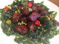 九层塔牛肉粒-青梅酒肆PLUS(长白仙岛北路店)