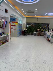 -月儿湾儿童游泳成长中心