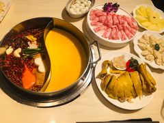 牛油花胶鸡锅-围炉火锅(万达珍珠坊店)