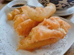 避风塘九肚鱼-点点心港式茶餐厅(南京西路店)