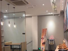 -莲餐厅·湖北菜·潜江小龙虾店(愚园路店)