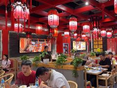 -鲁员外地锅鸡地锅鱼(龙湖江东天街店)