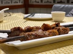 红柳枝烤羊肉-巴扎美食·新疆菜·西域歌舞表演餐厅(新疆大厦店)