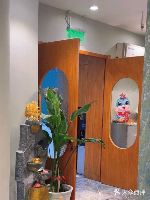 卡尔诗·科技美肤连锁(青年路店)图片