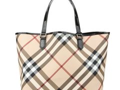 -BURBERRY(长沙IFS国金中心店)