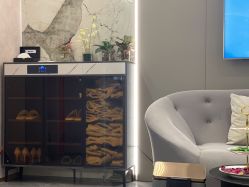 -新蝶变皮肤管理中心