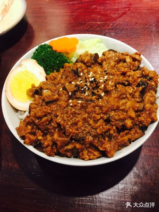 慢点食堂卤肉饭图片 - 第1张