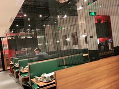 大堂-青年公社烤鸭(宝杨宝龙广场店)