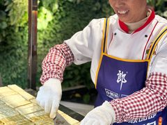 -老滇山寨•云南特色菜•地方菜•民族风情歌舞表演(经开区店)