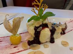 -塞纳河法国餐厅(意式风情街店)