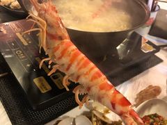 -鲜入围煮花胶鸡海鲜火锅